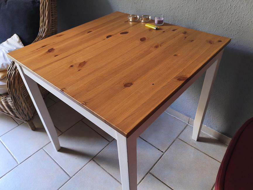 Bild 2 Ikea-Tisch