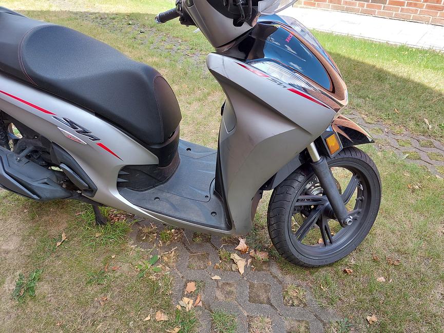 Bild 5 Honda SH350I
