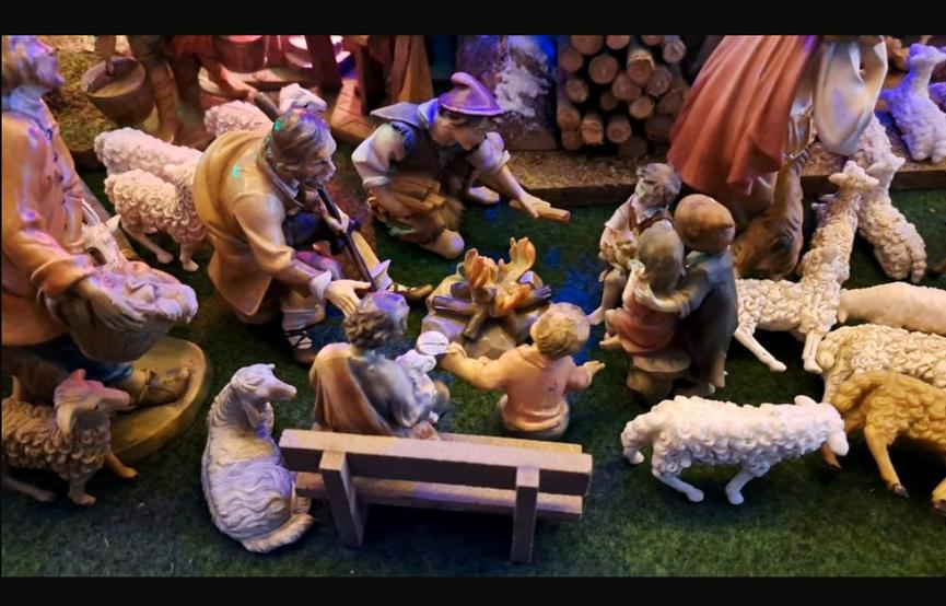 Bild 2 Komplette Weihnachtskrippe zu verkaufen