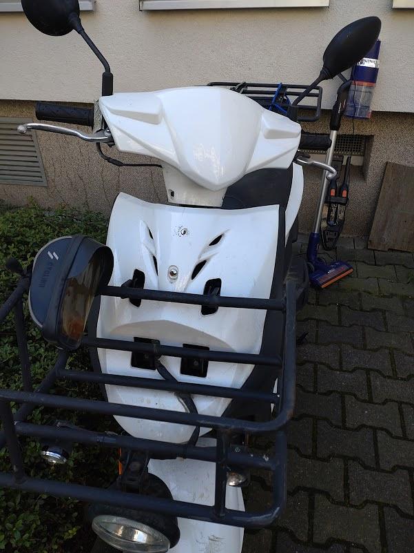 Bild 1 MOFA KYMCO AGILITY CARRY 50./14.000 Km. Benzin. gebraucht. 230 Euro. Ab 7.Mai 20