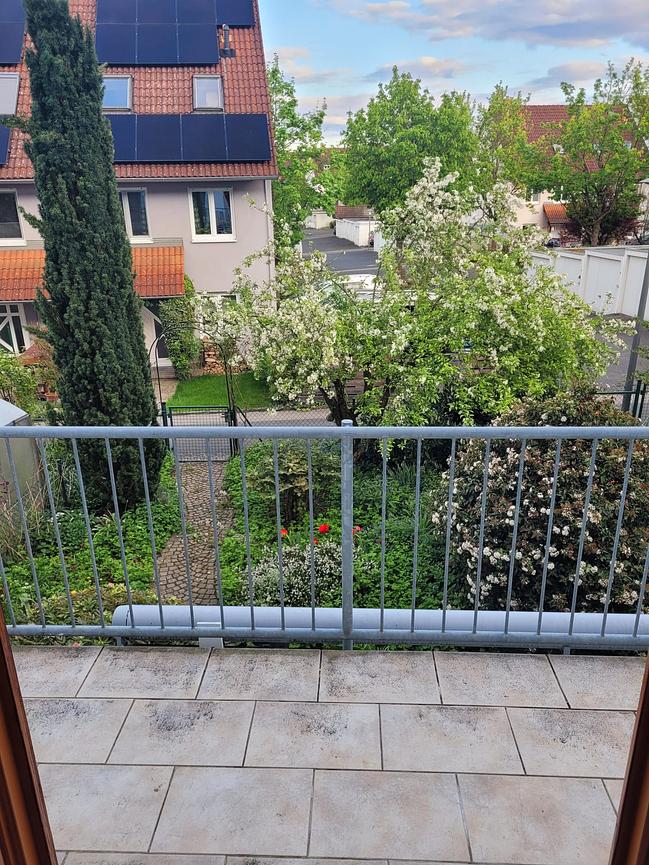 Bild 1 Schöne große WG in Heidingsfeld- ruhige Lage 340 Euro mtl.