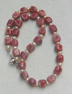 Bild 3 Edelsteinkette, roter Achat mit Perlen