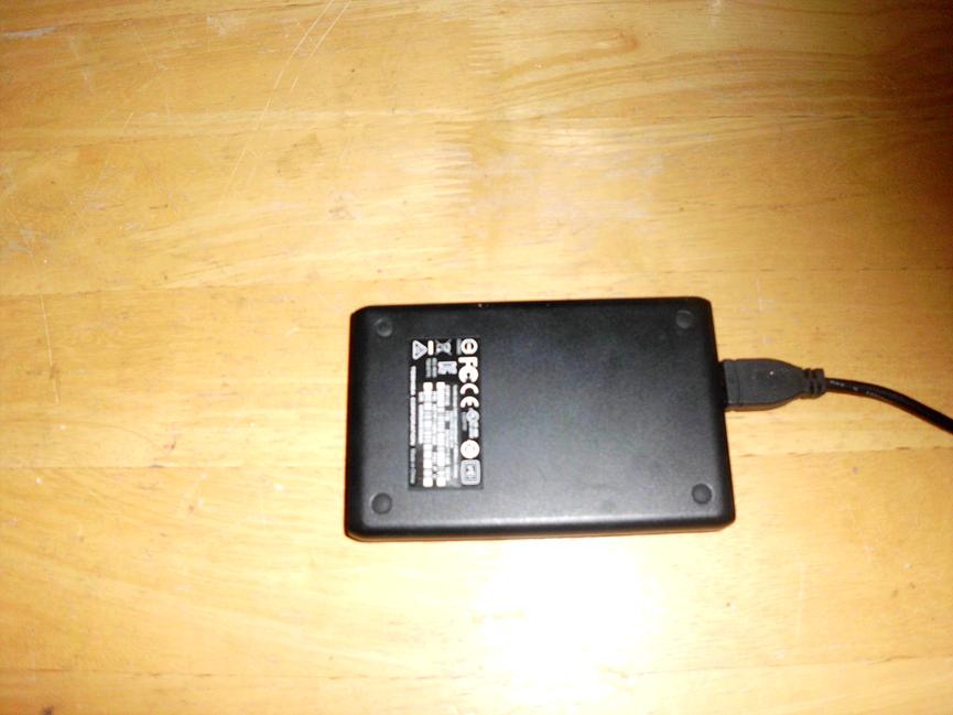 Bild 2 gebe  eine 1TB externne festplatte von toshiba günstig ab nur für 18euro