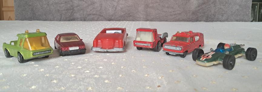 Bild 1 Spielzeugautos