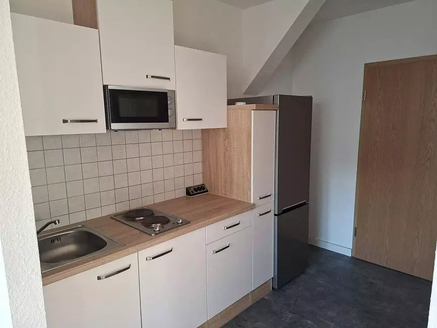 Bild 3 Zentrale großzügig aufgeteilte 1-Raumwohnung in Neustadt-Neuschönefeld