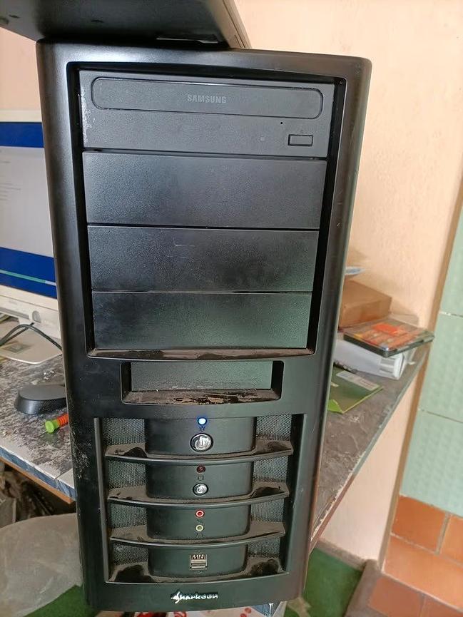 Bild 1 PC intel quad core , 4gb ram , 500gb HDD nvidea Grafik für 15 euro