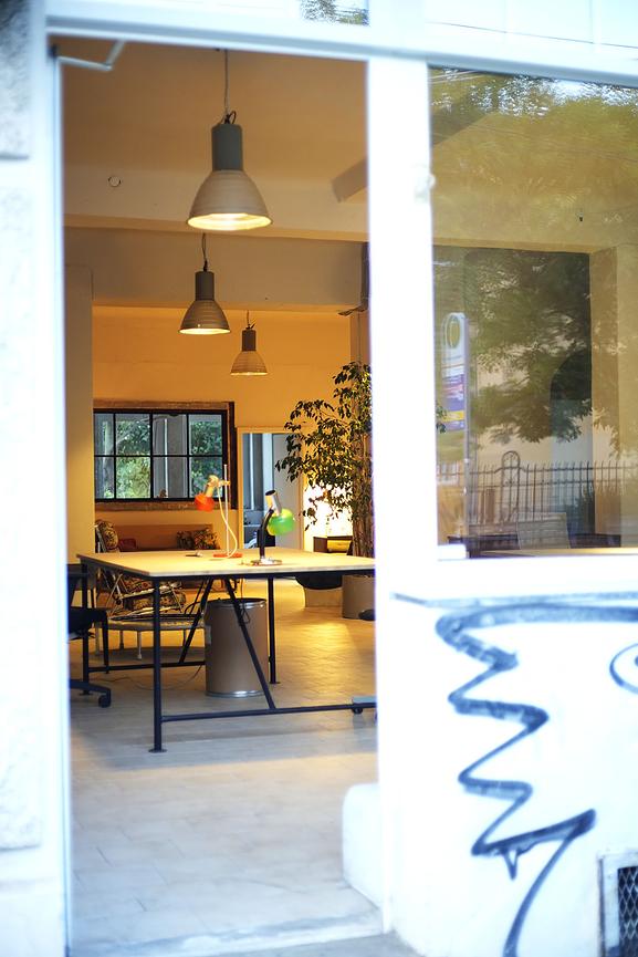 Bild 12 Arbeitsplätze_Coworking_Schreibtisch_Atelier_BüroRaum_Studio