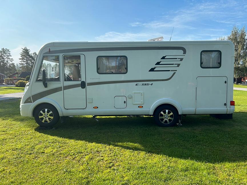 Bild 1 Wohnmobil Hymer EX578 der Klasse B