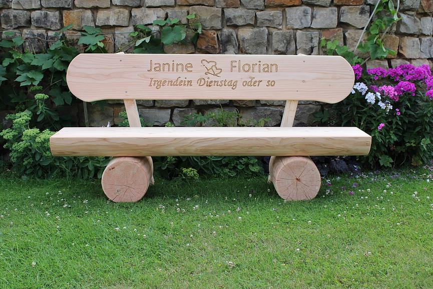 Bild 2 Jubiläumsgeschenk für Firmen & Vereine.  Hochzeitsgeschenk. Holzbank mit Gravur.