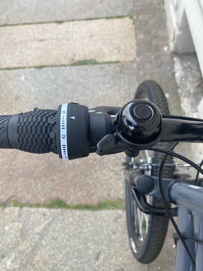 Bild 8 Mountainbike/Fahhrad + Zubehör // Zustand ausgezeichnet