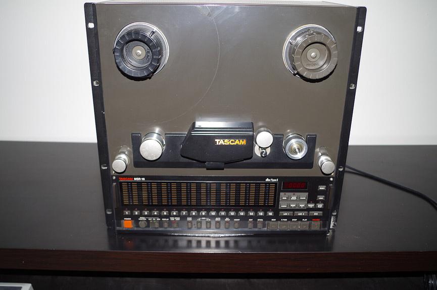 Bild 2 Tascam MSR16 incl. 4 Multicore Kabel