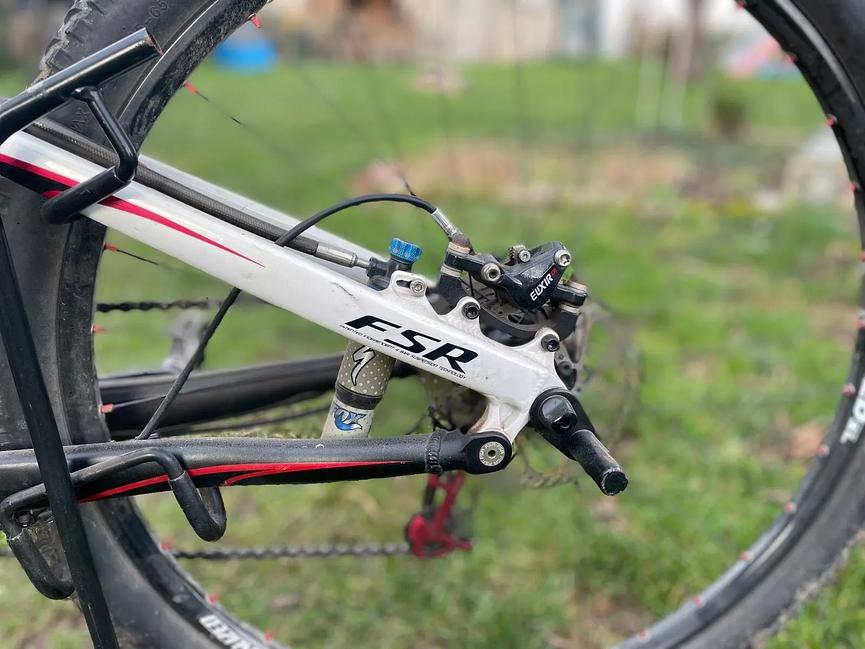 Bild 2 Specialized Epic FSR Expert 26“ Gr. M Carbonrahmen