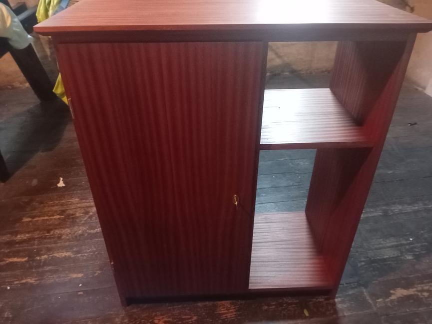 Bild 3 Beistelltisch Mahagoni funiert