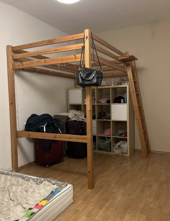 Bild 1 Loft bed 140x200 made of solid wood - disassembled & ready for collection - 380€