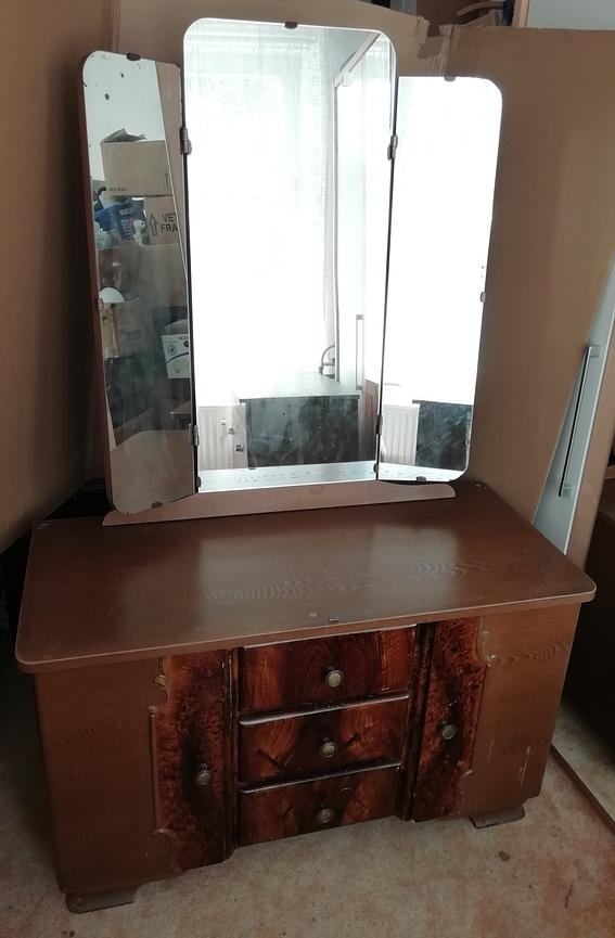 Bild 2 ->>>wunderschööönes antikes ECHTHOLZ-SCHLAFZIMMER-40iger->>>nur 89,-VB