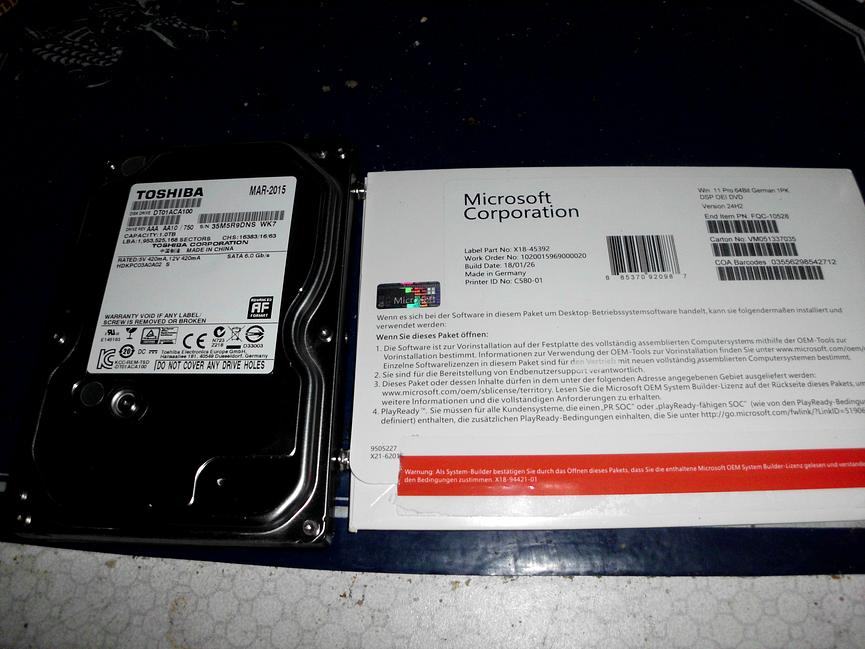 Bild 7 gebe hier ein mal windows 11pro dvd mit kay dazu eine 1tb hdd festplatte ab