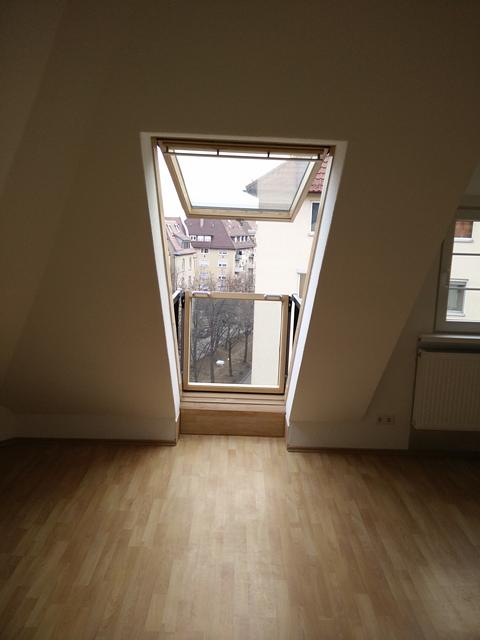 Bild 2 Zimmer in 4er WG Zentral Dachgeschoss WG-Zimmer 23 m² befristest / Probewohnen