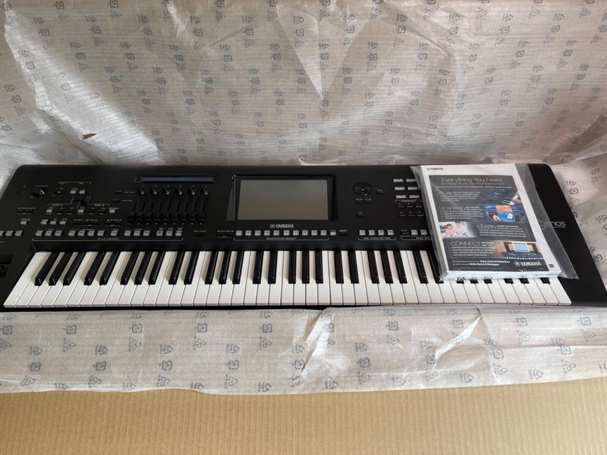 Bild 1 Yamaha Genos 76 Tasten Keyboard