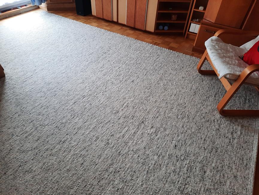 Bild 1 Hochwertiger Wollteppich