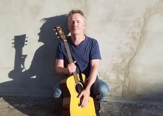 Bild 1 Live-Musik (Gesang & Gitarre) für Geburtstage u.a. private Feiern in Hamburg