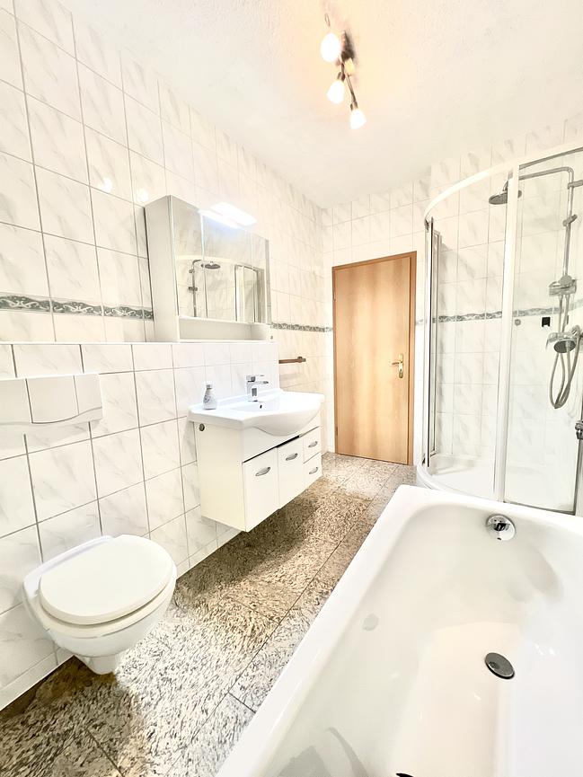 Bild 3 AB SOFORT 380€ möbliertes Zimmer (19qm) 4er WG-Neugründung in Kleinzschocher EFH