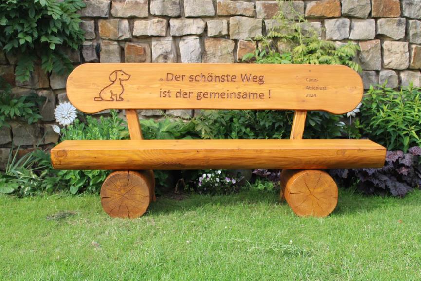 Bild 3 Gartenbank aus Lärche mit Gravur. Hochzeitsgeschenk. Sitzbank.