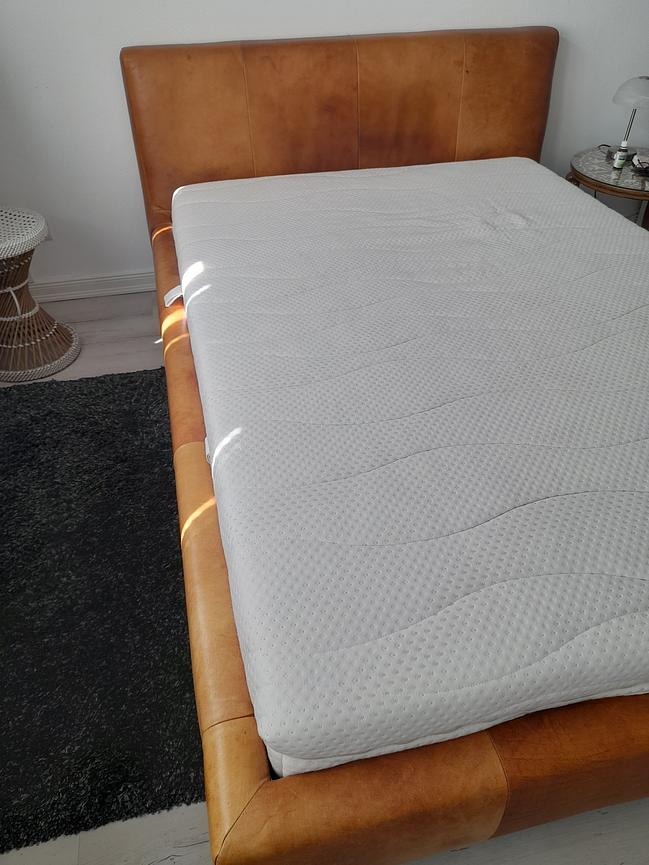 Bild 3 Bett (Liegefläche 140x200) zu verkaufen