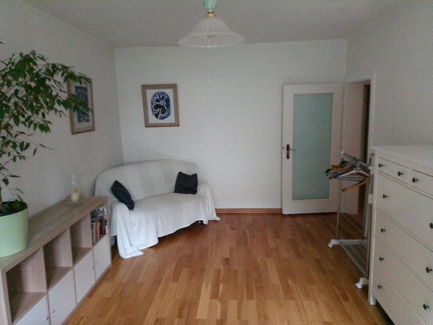 Bild 1 Nice room in apartment in Berlin in the quiet area Weissensee.