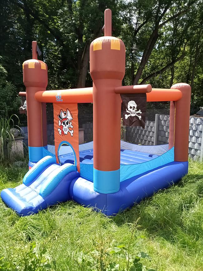 Bild 6 Hüpfburg Piratenhüpfburg