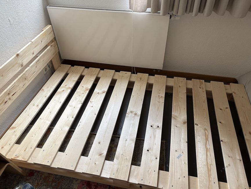 Bild 1 Verkaufe neues Palettenbett!