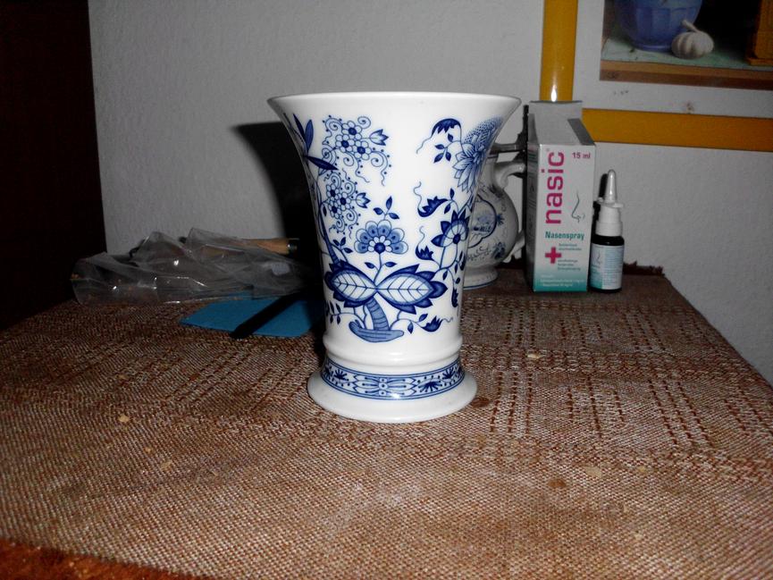 Bild 1 Wunder schöne blumen vase von hutschenröder abzugeben nur 8euro