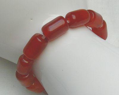 Bild 1 Edelsteinarmband mit einen Karneol