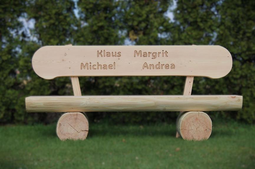 Bild 10 Rosenbank. Überdachte Gartenbank. Holzbank.