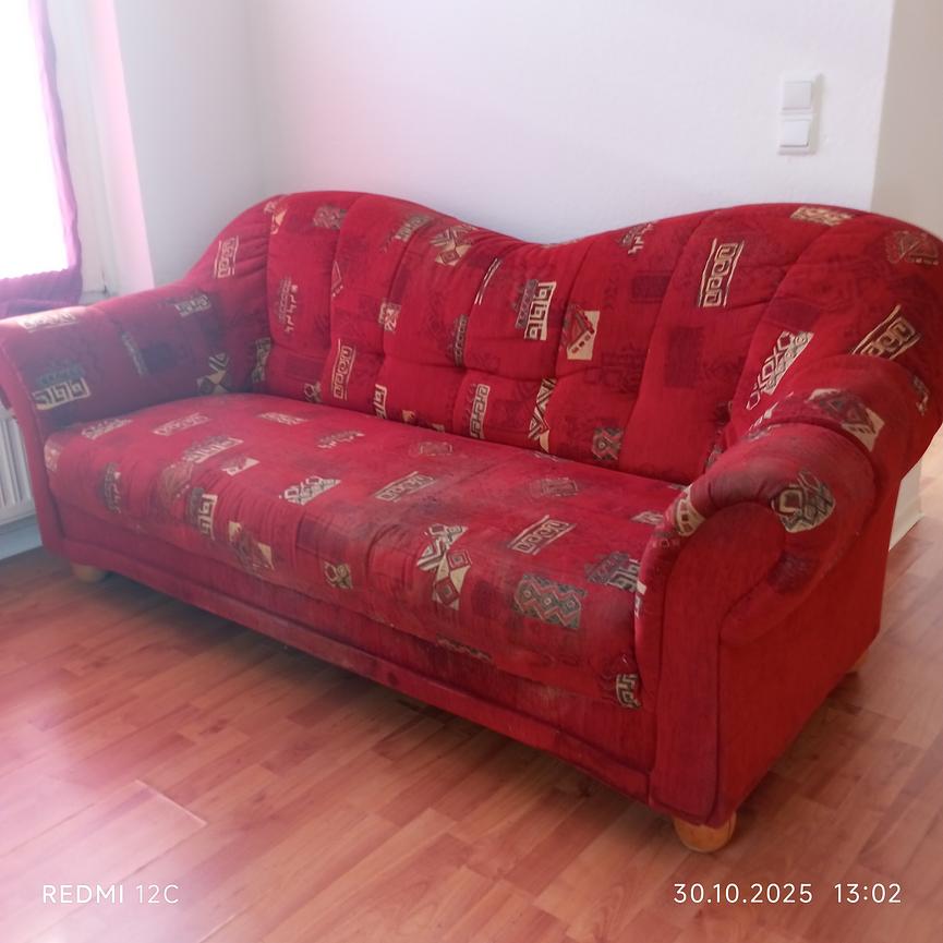 Bild 1 Couchtisch und Sofa zu verschenken