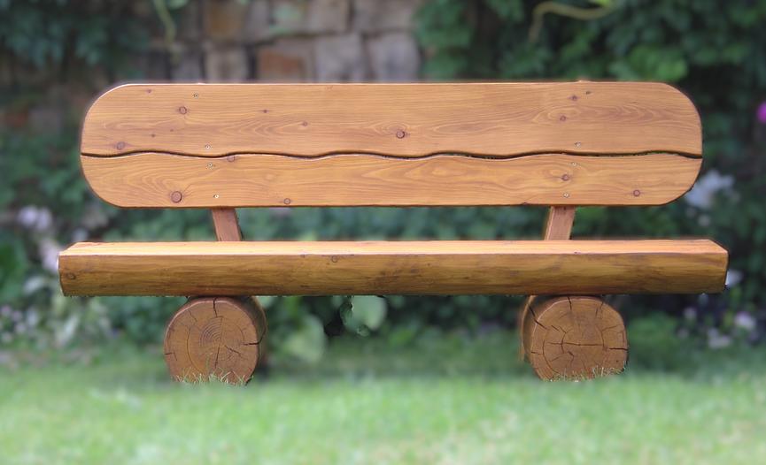 Bild 9 Gartenbänke aus Lärchenholz mit Gravur. Hochzeitsgeschenk.