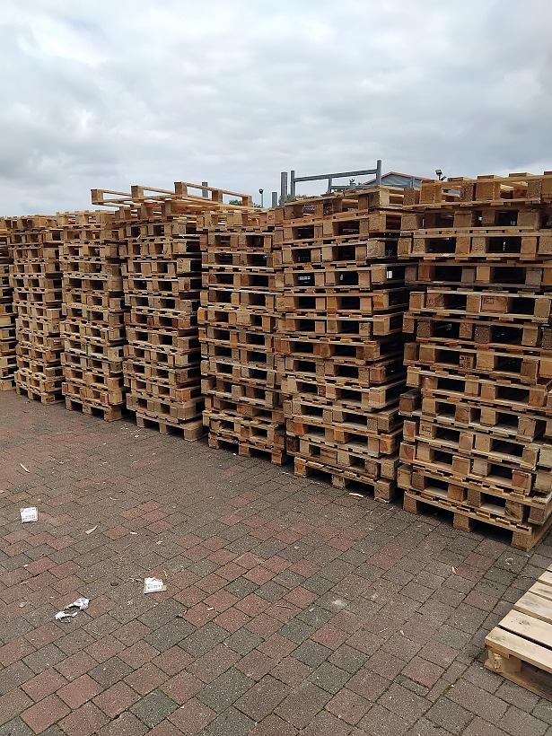 Bild 1 350 Einwegpaletten im Europalettenmaß 0,80 x 1,20 m Neuwertig