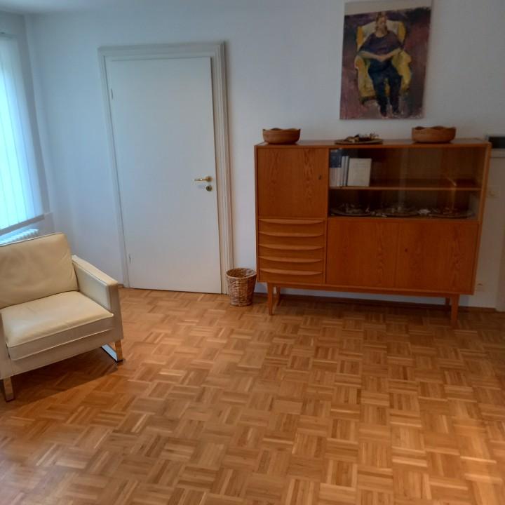 Bild 2 Möblierter Praxisraum (20qm) in Leipzig Zentrum- West tageweise frei zur Untermi
