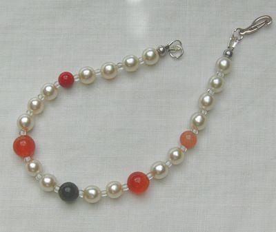 Bild 1 Armband mit einen kleinen Edelsteinmix