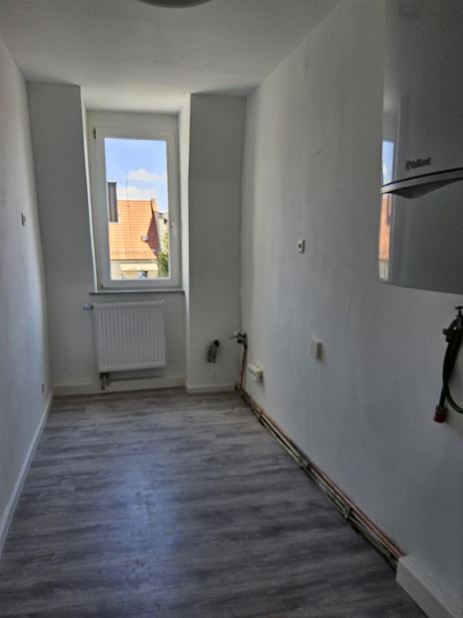 Bild 11 kernsanierte 3-Zimmer-Wohnung Diese attraktive Wohnung liegt in Steinb0hl