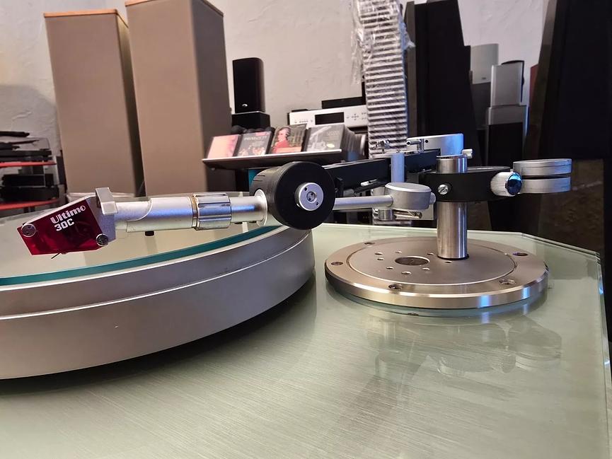 Bild 4 Plattenspieler Marantz TT 1000 Esotec Tonarm Dynavector DV-505