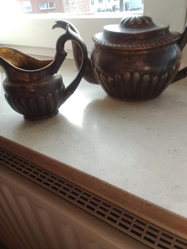 Bild 1 1 Teekaennchen+ 1 Milchkännchen 4 Fach gepunzt 50 Euro