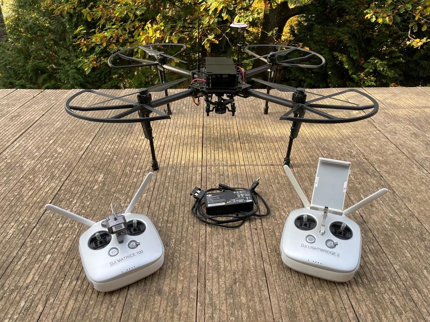 Bild 1 DJI Matrice M100 Quadrocopter