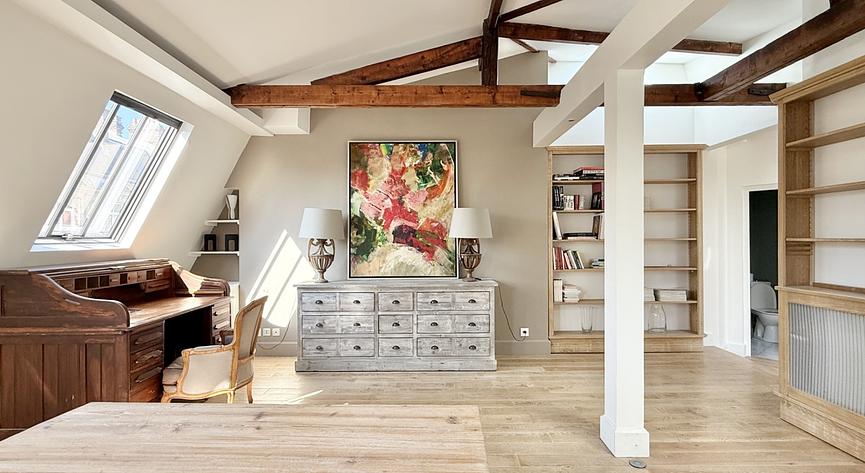 Bild 3 160 m² große, möblierte Maisonette-Wohnung in einem eleganten Gebäude mit Aufzug
