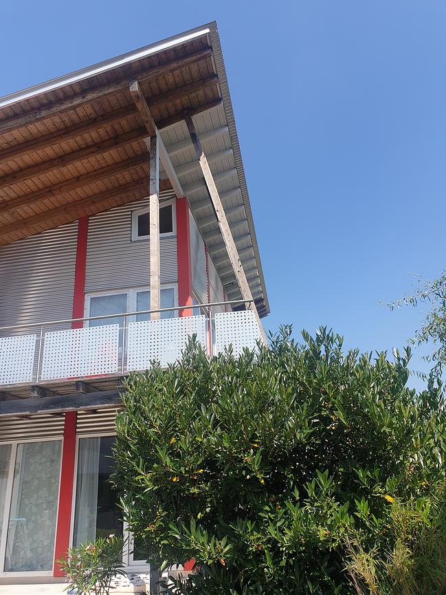 Bild 13 Maler Arb. Haus u. Holzfassade Klinker Dachüberstand Ortsgang Giebel Traufe
