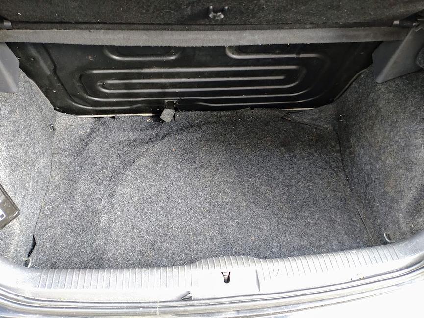 Bild 6 VW Polo Cross. Sw. Ein sportl. Auto. Mit Schiebedach.80PS, Benziner.190 Kmh