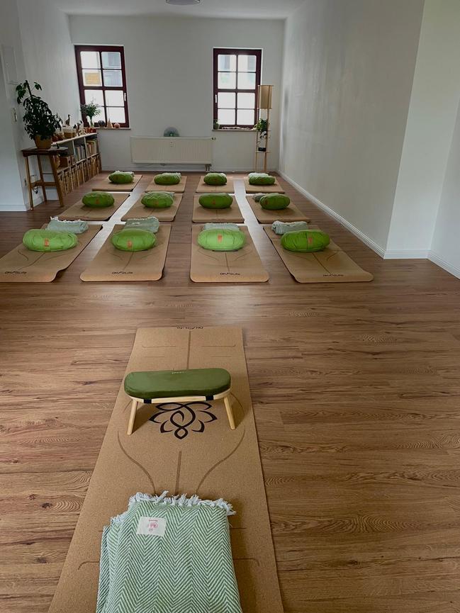 Bild 6 Schöner Praxis-, Kurs- und Seminarraum mit ruhiger Atmosphäre