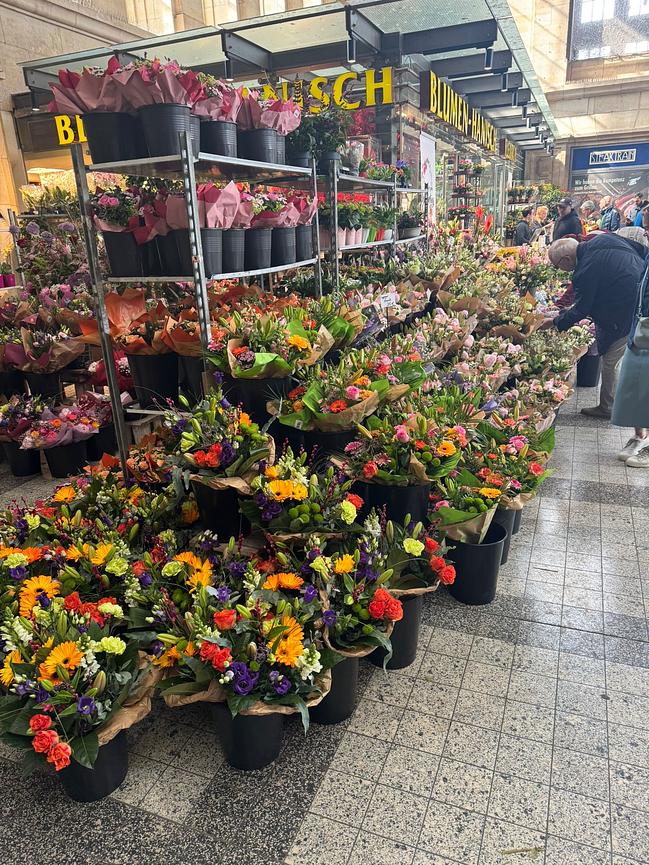 Bild 1 Werkstudent (m/w/d) im Blumengeschäft