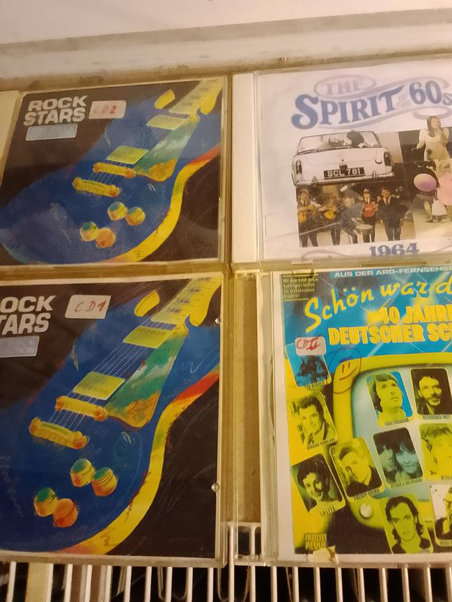 Bild 2 30 CD's alles Oldies!!!  5 Euro!
