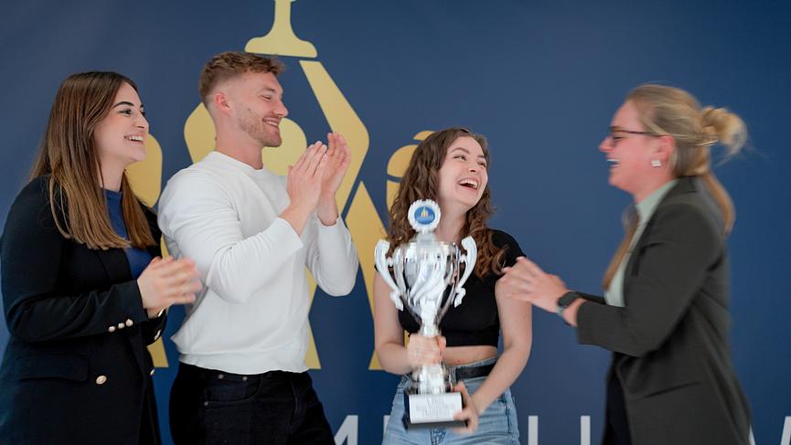 Bild 6 Moderator*in (m/w/d) 15€/h