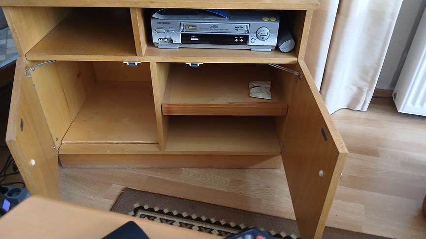 Bild 1 Hellerau Schrankwand